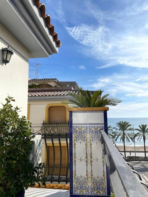 Cal Salmare Seafront Apartment With Rooftop Terrace And Pool Calafell Exterior foto